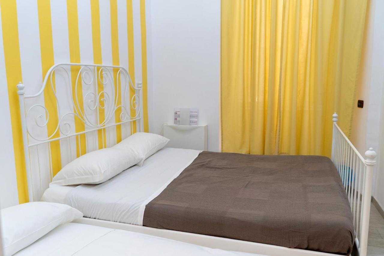 Bed & Breakfast Le 3 Capuzzelle Napoli